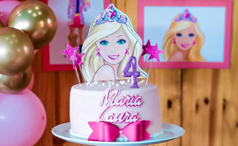 Del'Isa Bolos - Bolo e cupcakes, tema Barbie Princesa