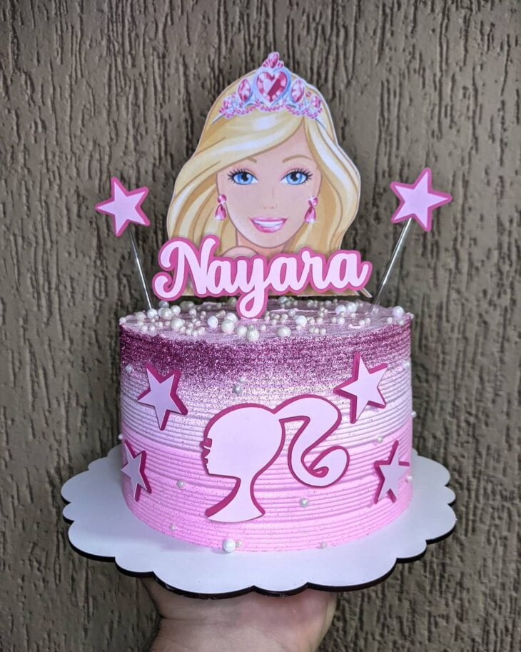 Bolo da Barbie: 80 modelos repletos de estilo e tutoriais muito práticos  Bolo  barbie, Bolo de aniversário da barbie, Festa de aniversário da barbie