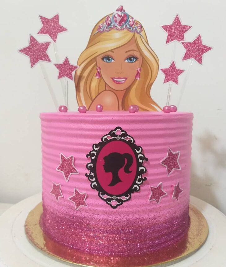 Torta Barbie Princesa  Bolo de aniversário da princesa, Bolos de