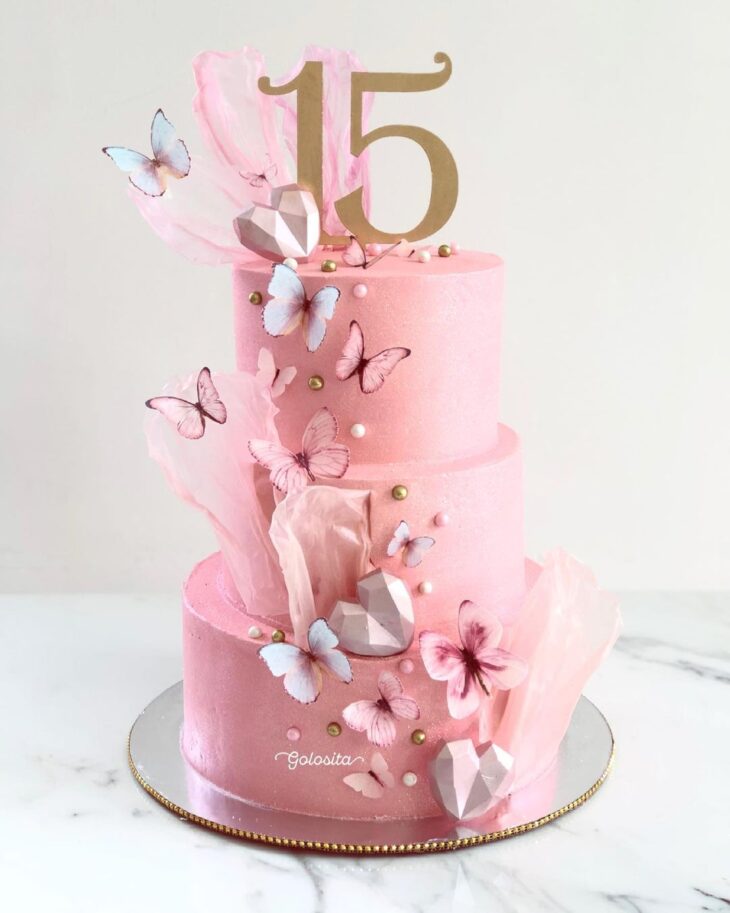 comemore bolos decorados: Bolo 15 anos com borboletas