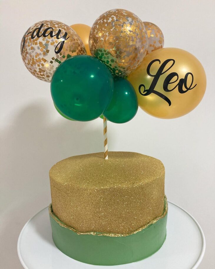 Bolo de aniversário - Verde e dourado