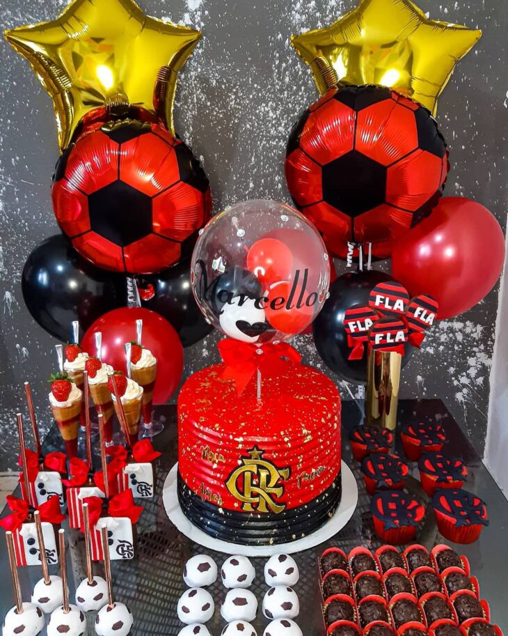 Pin de 𝗝𝗣 em FLAMENGO  Aniversario do flamengo, Festa do flamengo  simples, Camisa do flamengo