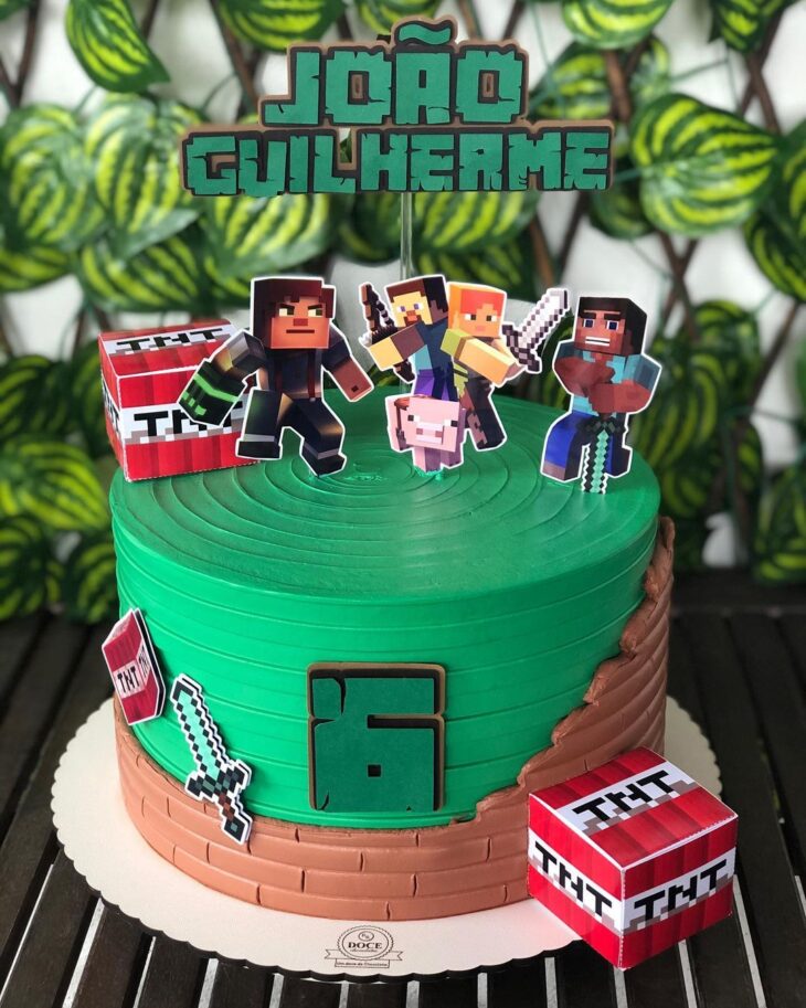 Doces Opções: Um bolo Minecraft para o 8º aniversário do Vicente