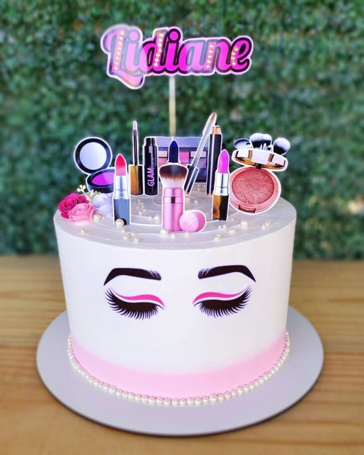 Bolo Maquiagem- Make up Cake