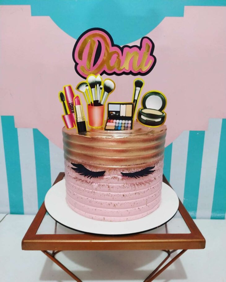 Bolo Maquiagem- Make up Cake