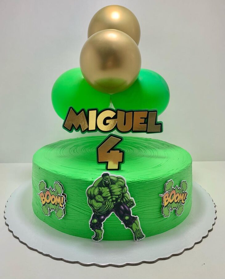 Bolo da Princesa Hulk? Crianças pedem uma torta de aniversário diferente e  o resultado é hilário! - Purebreak