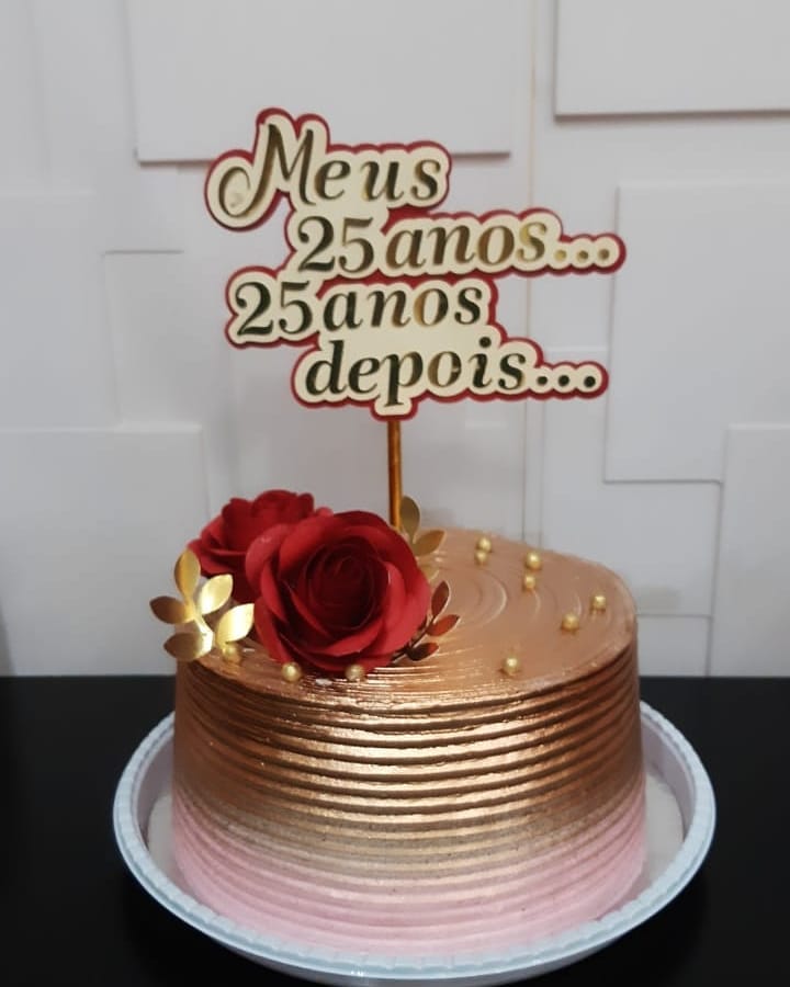 Bolo de 50 anos: 80 ideias para iniciar a nova década muito feliz  Bolo de 50  anos, Bolos de aniversário, Bolo de aniversário de 50 anos