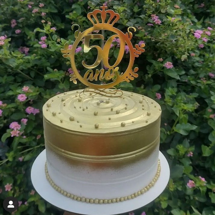 Bolo de 50 anos: 80 ideias para iniciar a nova década muito feliz  Bolo de 50  anos, Bolo de aniversário rústico, Bolo de aniversário de 50 anos