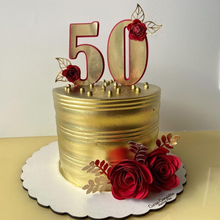 Bolo de 50 anos: 85 ideias para celebrar meio século de histórias, bolos de  aniversário feminino 50 anos 