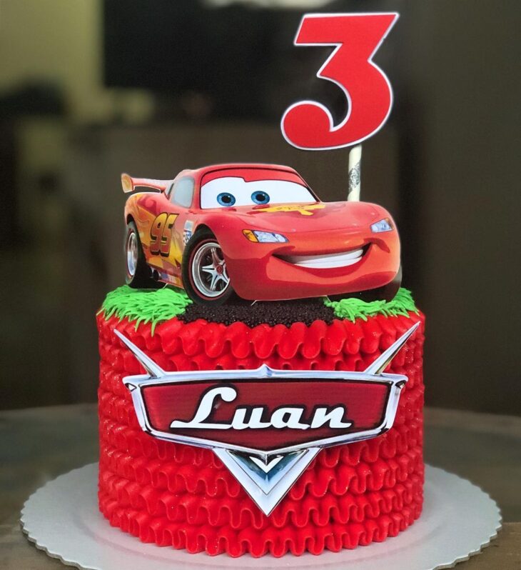 bolo de aniversario relampago mcqueen