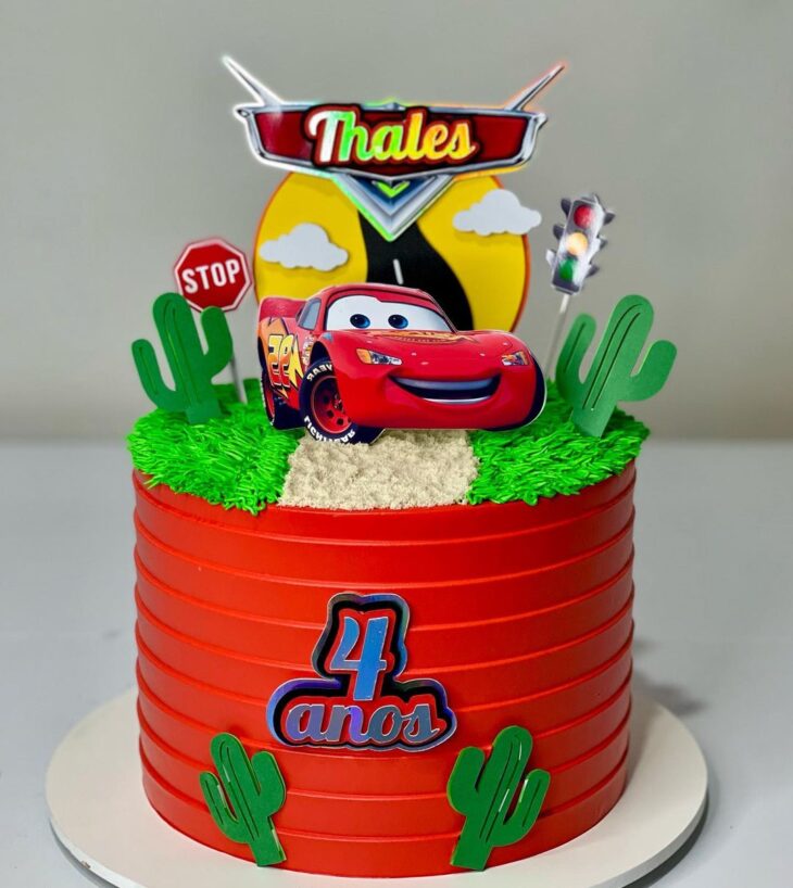 Bolo Carros - Cars cake, Alexandra Caribé