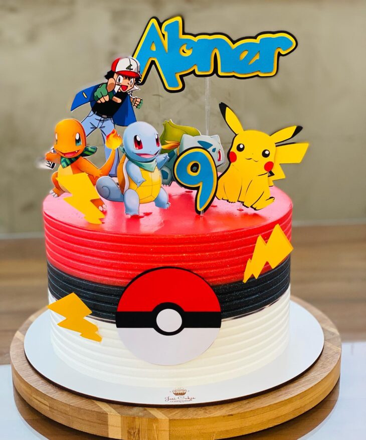 Lebibi Festas - Mais um bolo de ontem . Rayquaza pokemon