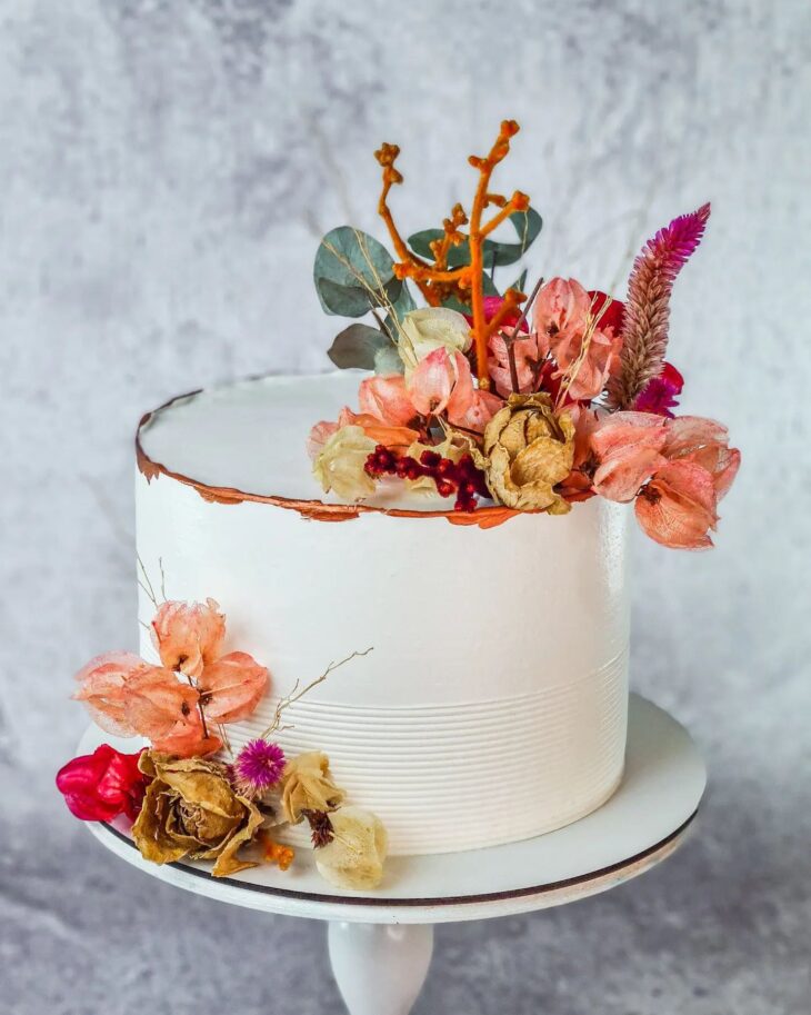 100 modelos de bolo de aniversário feminino para se inspirar