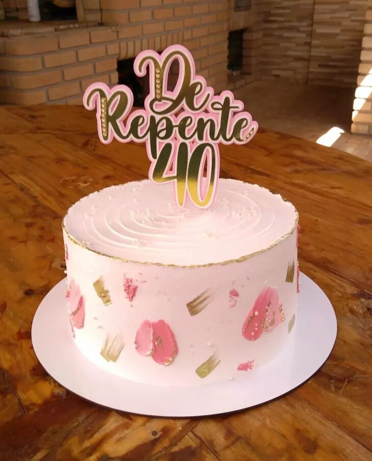 100 modelos de bolo de aniversário feminino para se inspirar