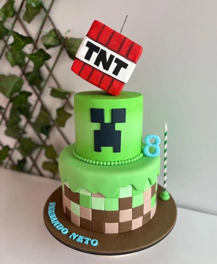 Bolo de andar Minecraft Feito por @docelioficial  Bolo minecraft, Bolos de  andares, Festa de aniversário minecraft