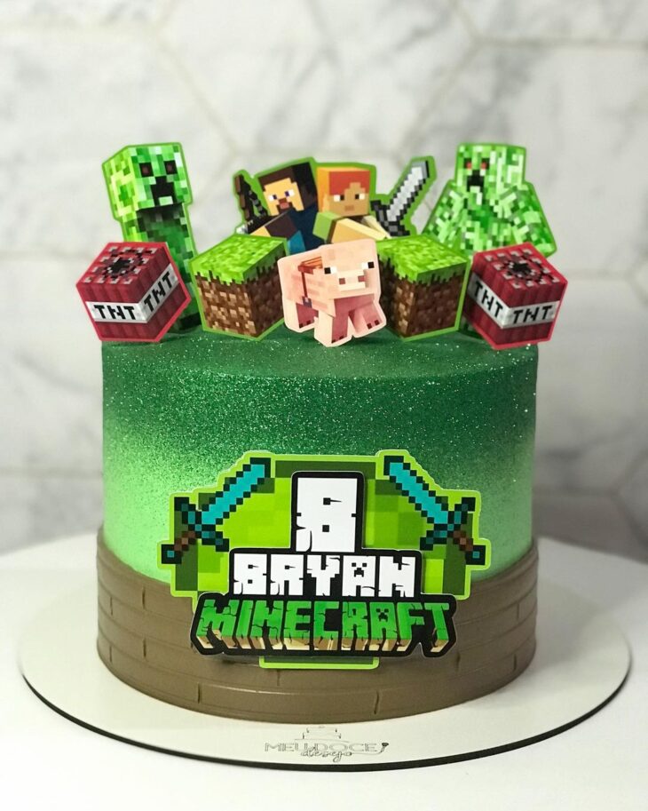 bolo minecraft chantilly #bolodecorado #bolominecraft #festaminecraft