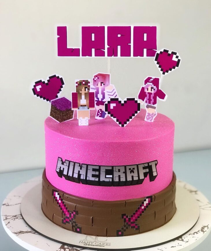 Bolo Minecraft rosa para os 8 anos - Gi Delícias e Sabores