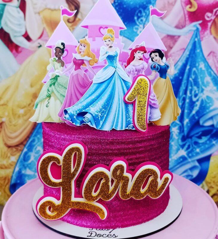 BOLO GLOW CAKE DAS PRINCESAS 