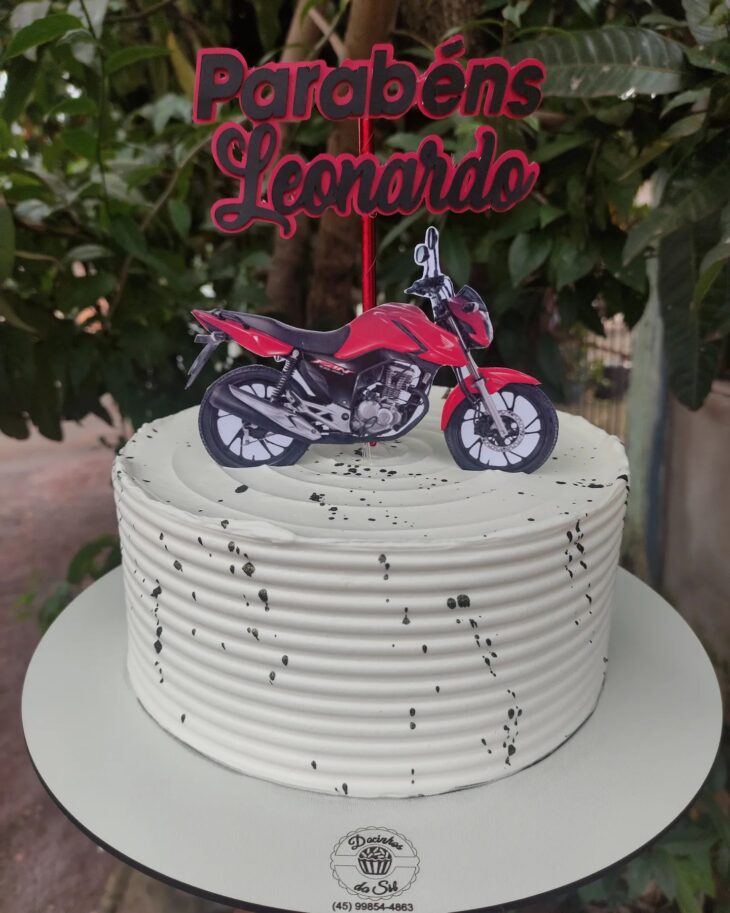 bolo de aniversário tema moto