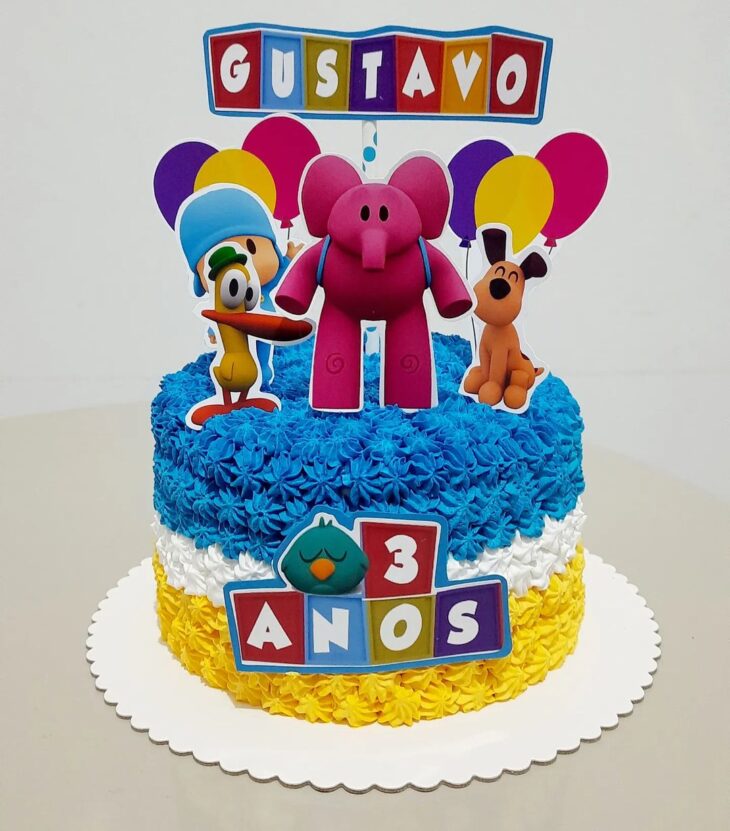 bolo do Pocoyo de chantilly