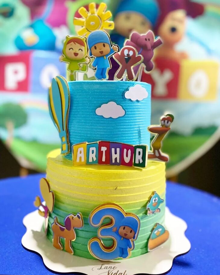 bolo do Pocoyo 2 andares