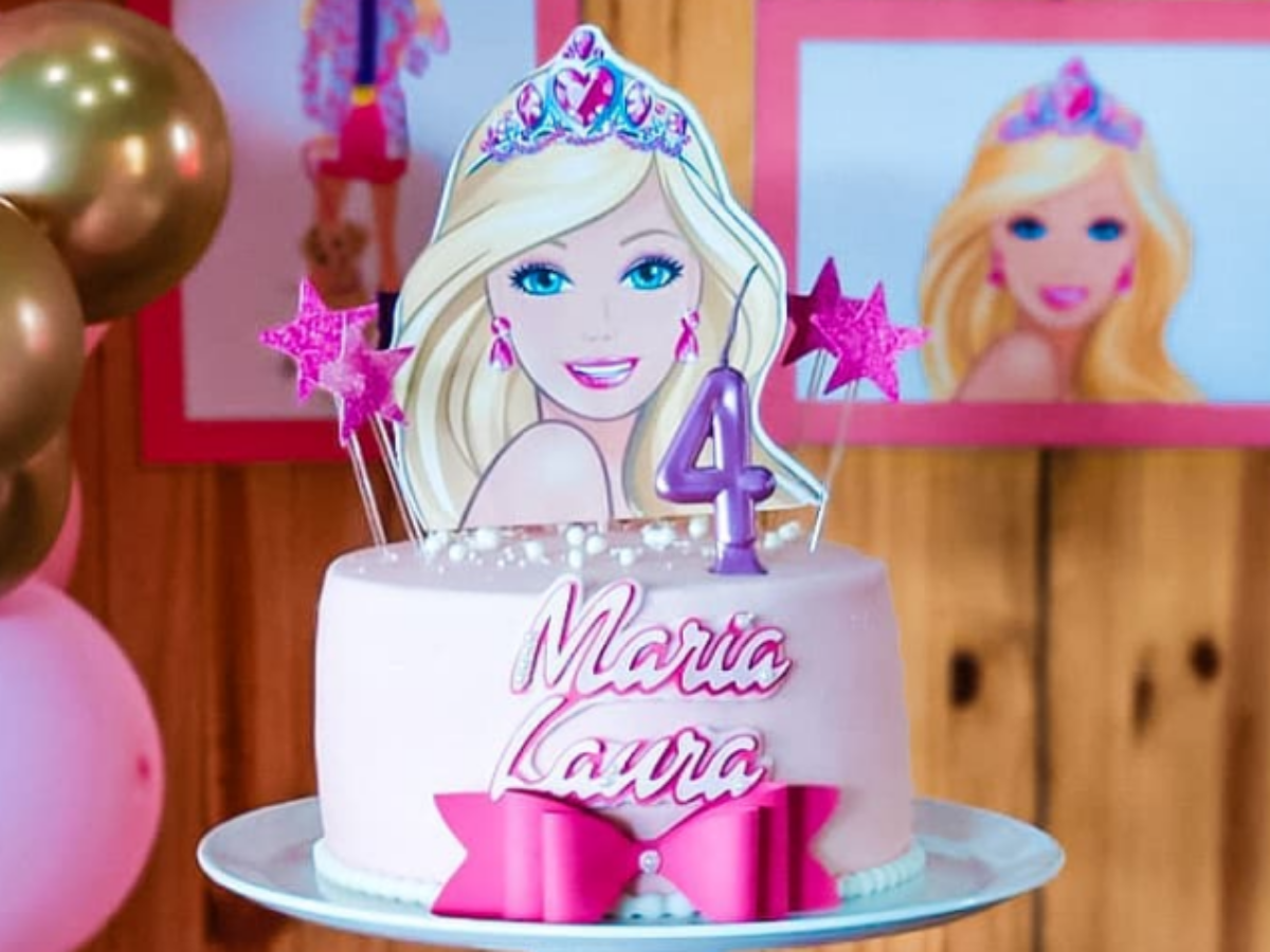 Bolo da Barbie: 40 modelos lindos para brilhar na sua festa