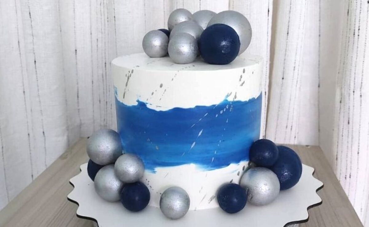 Topper de bolo: 35 ideias incríveis e tutoriais para criar o seu  Bolos de  aniversário, Bolo de aniversario decorado, Bolo de aniversario adulto