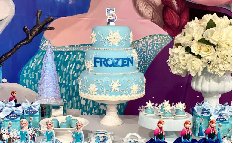 120 fotos de bolo da Frozen que vão te transportar para o reino congelado