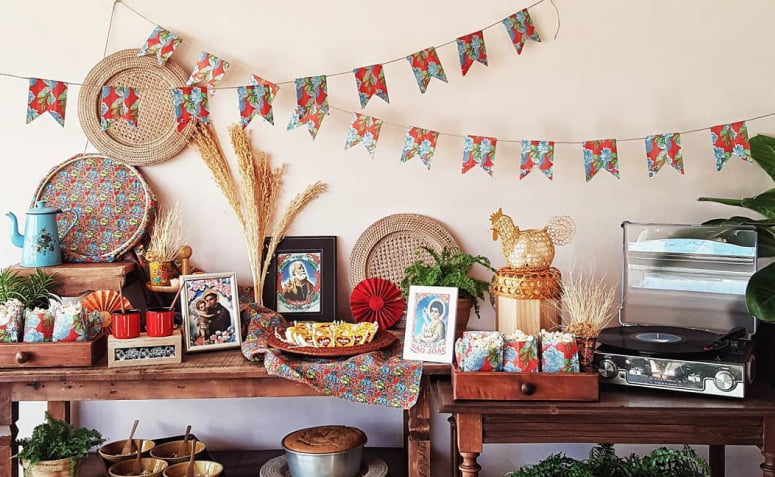 Ideias de bandeirinhas de Festa Junina para colorir seu arraiá