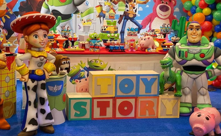 70 fotos e tutoriais de festa Toy Story para ir ao infinito e além