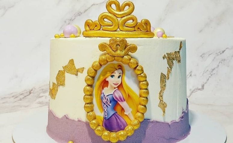 90 fotos de bolo da Rapunzel que são tão lindos quantos seus cabelos