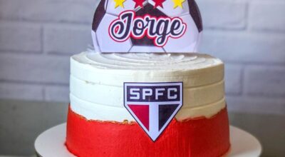 Marque um golaço comemorando com um bolo do São Paulo